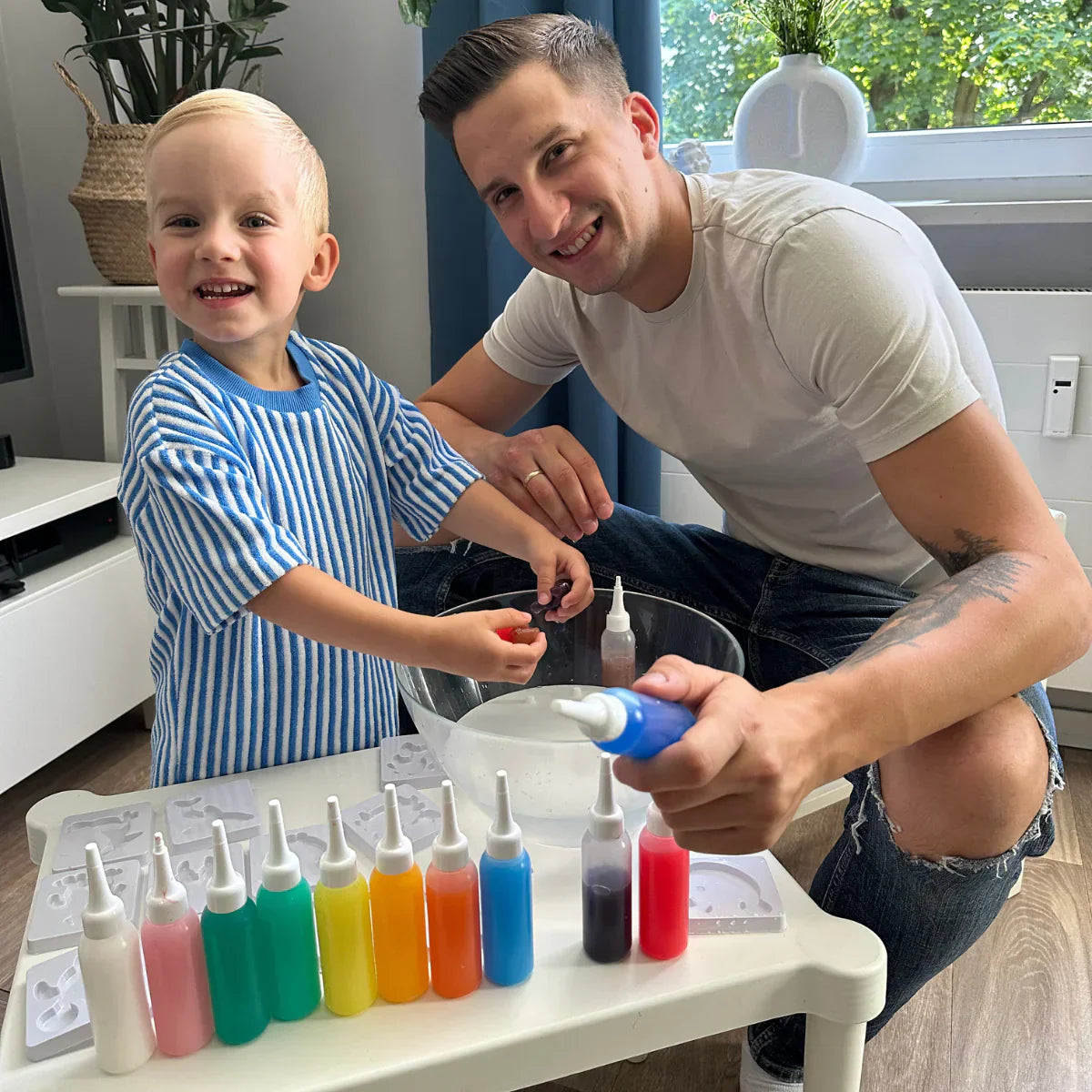 Set of 6 Colorful Molds for Magic Water Elves